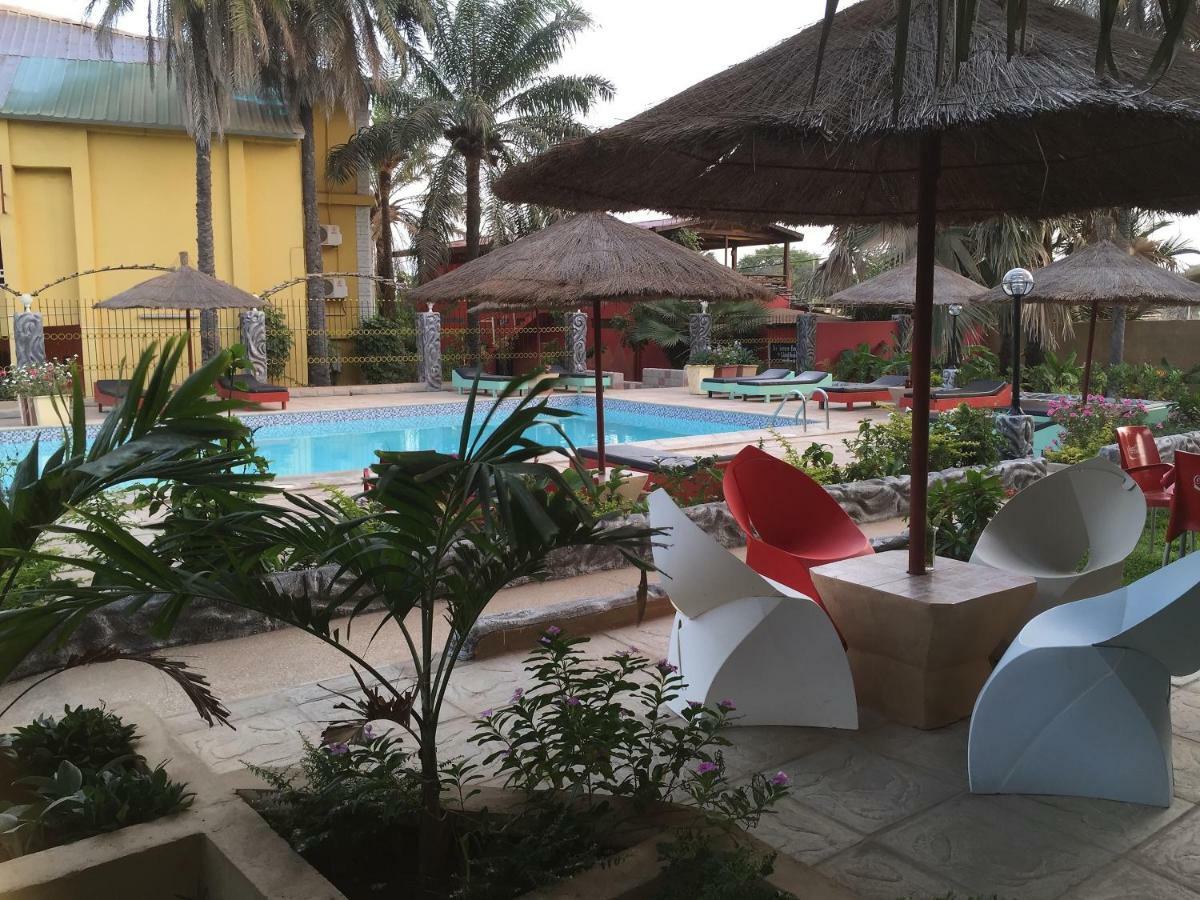 Calabash Apartment-Hotel Kotu Exterior foto